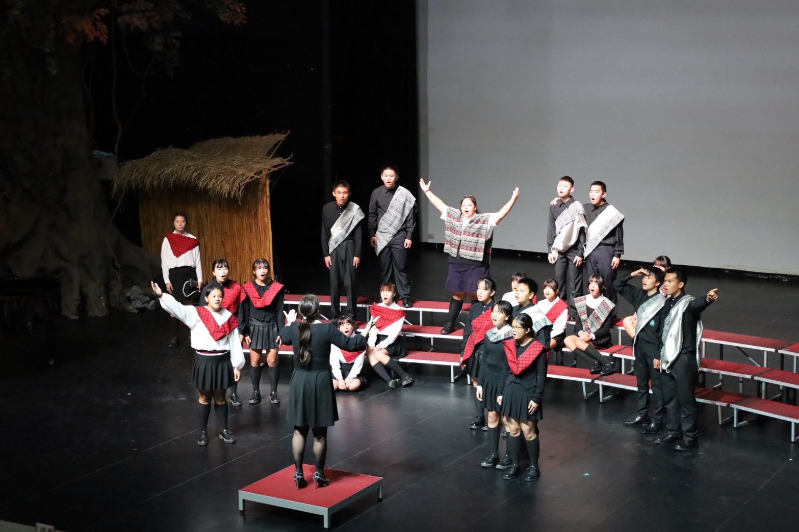 114年12月01日花蓮縣師生鄉土歌謠比賽舞台實況